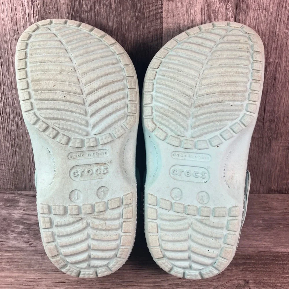 Crocs Classic Glitter Clog Aqua Blue Sparkle Kids Junior Size J1 Jibbitz Charms